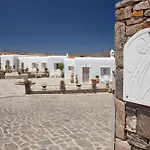 Eleni\'S Village Suites